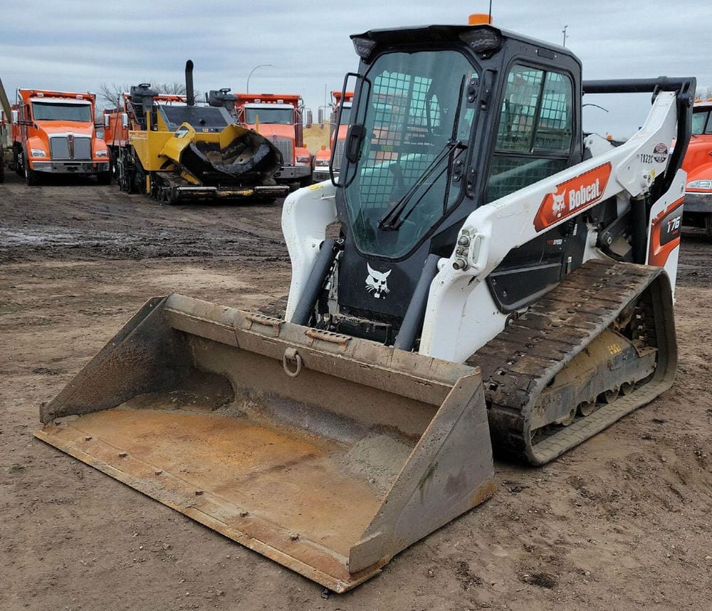 2022 Bobcat T76